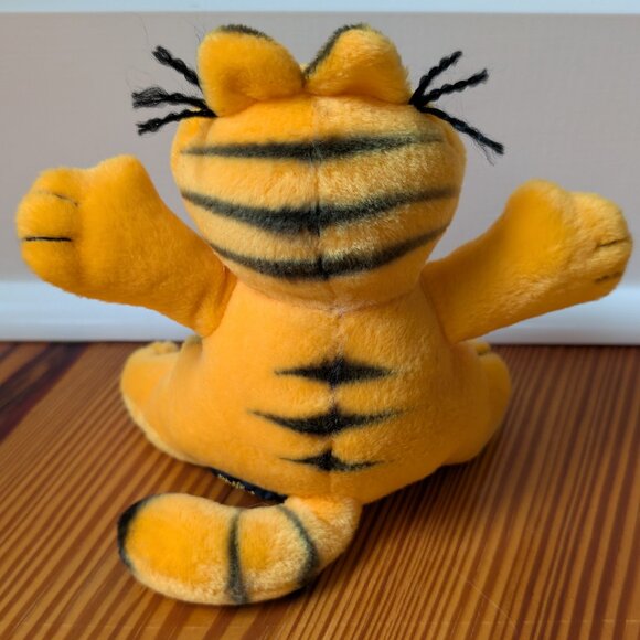 Vintage Garfield Plush Stuffed Toy - Picture 2 of 7